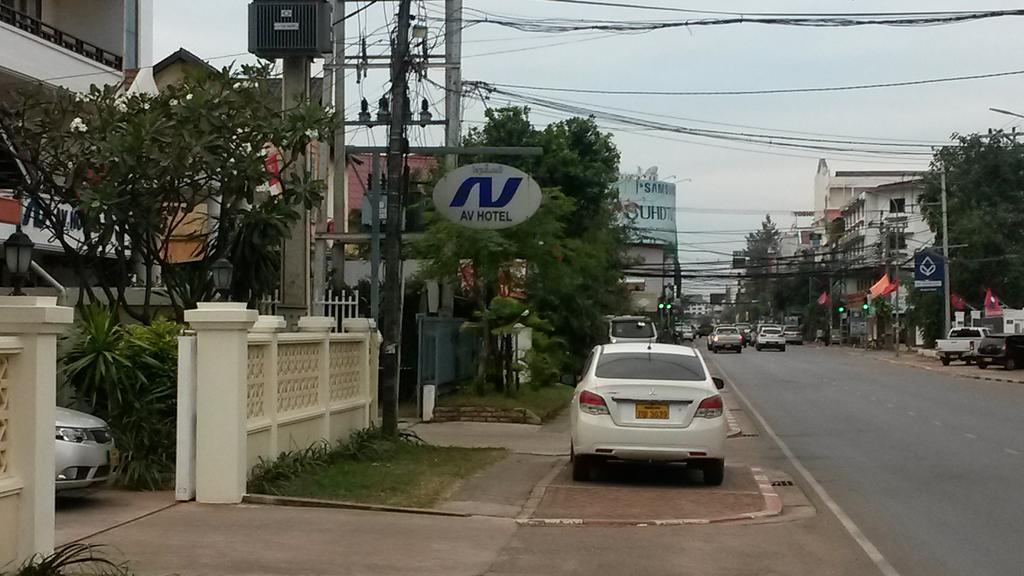 Av Hotel Vientiane Esterno foto