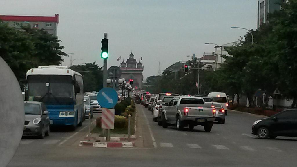 Av Hotel Vientiane Esterno foto