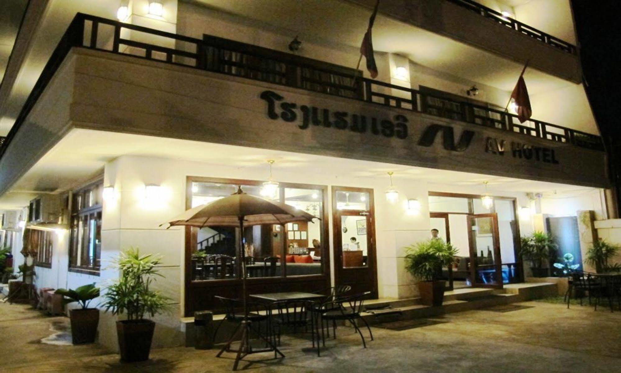 Av Hotel Vientiane Esterno foto