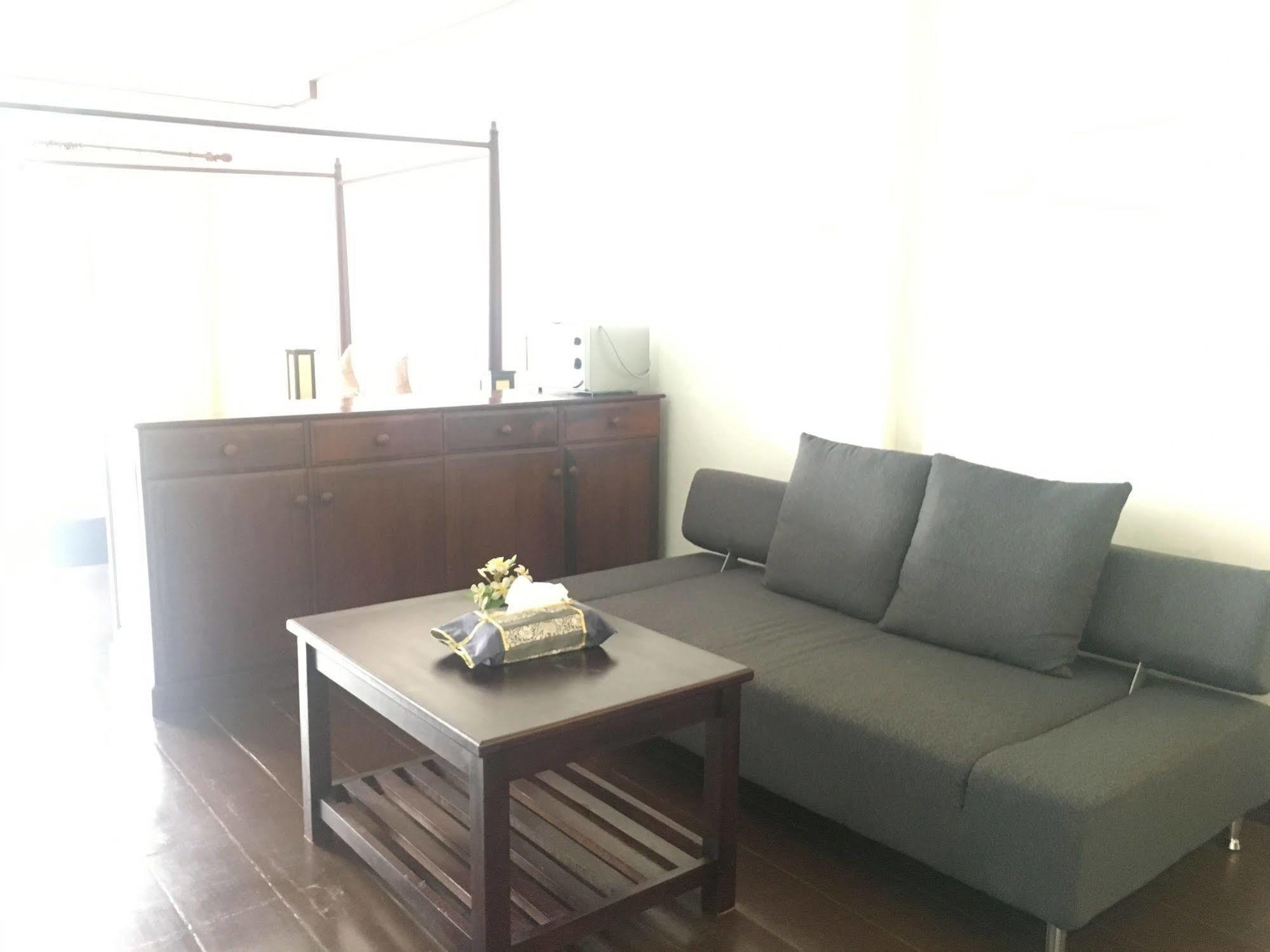 Av Hotel Vientiane Esterno foto