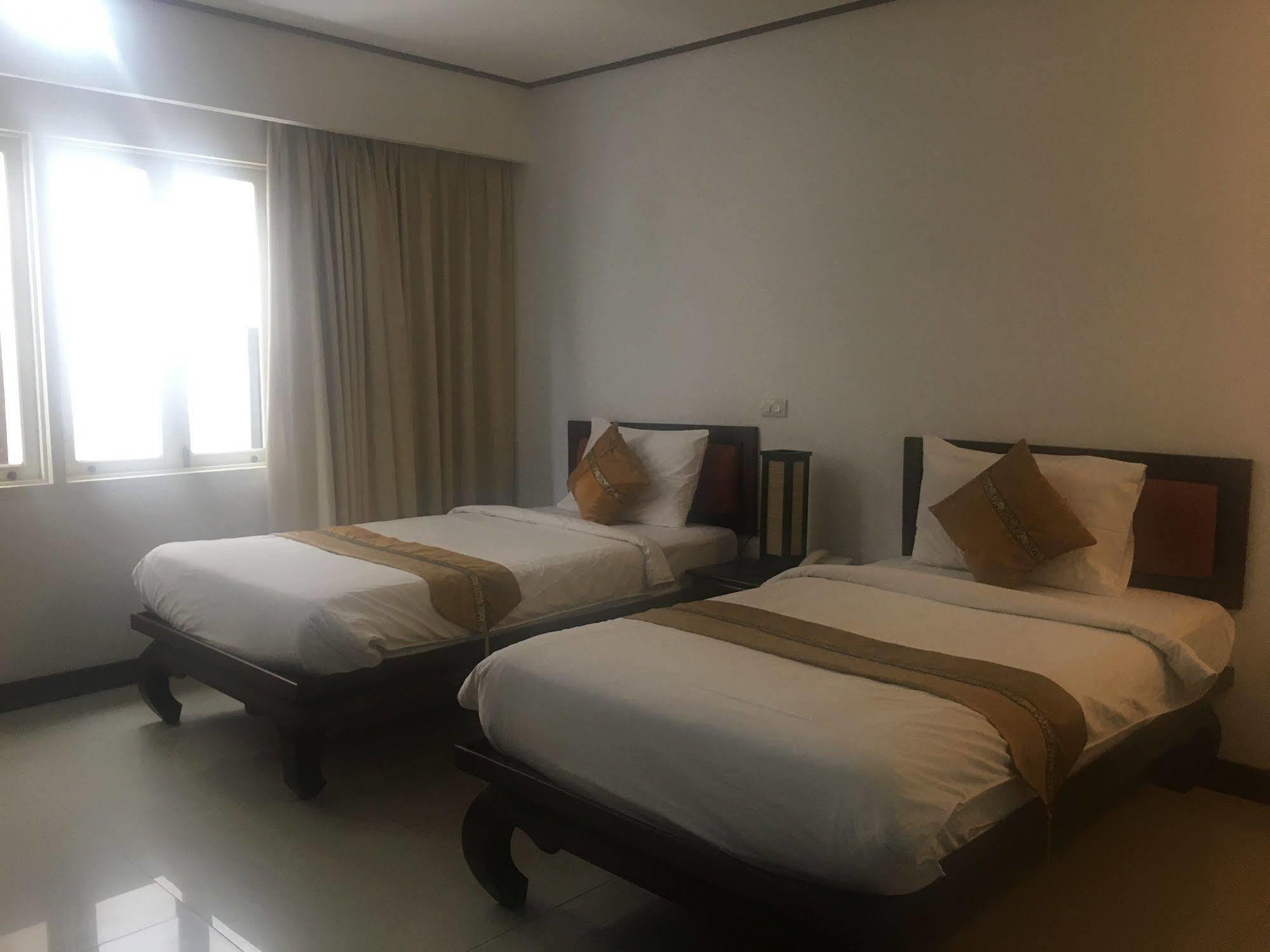 Av Hotel Vientiane Esterno foto