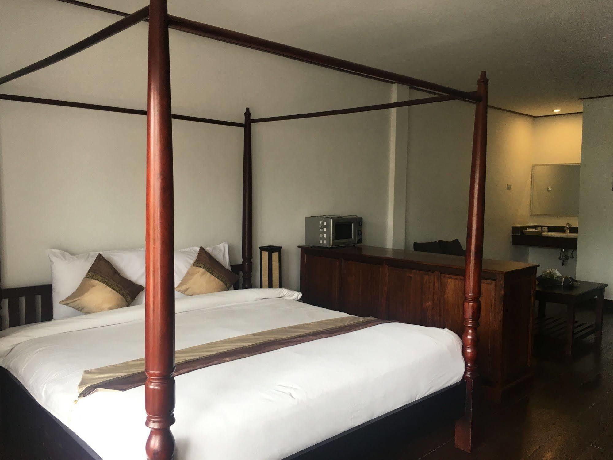 Av Hotel Vientiane Esterno foto