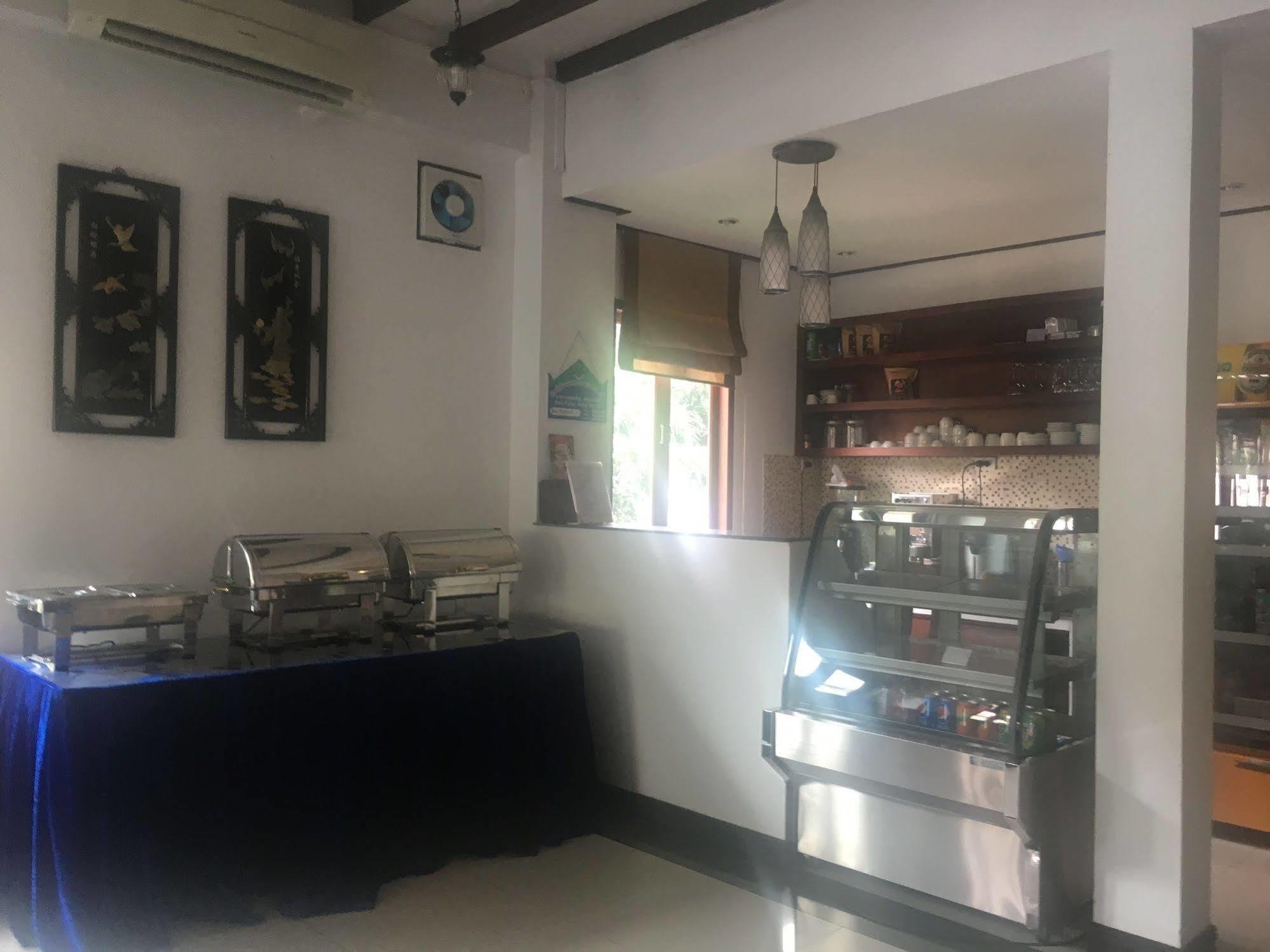 Av Hotel Vientiane Esterno foto
