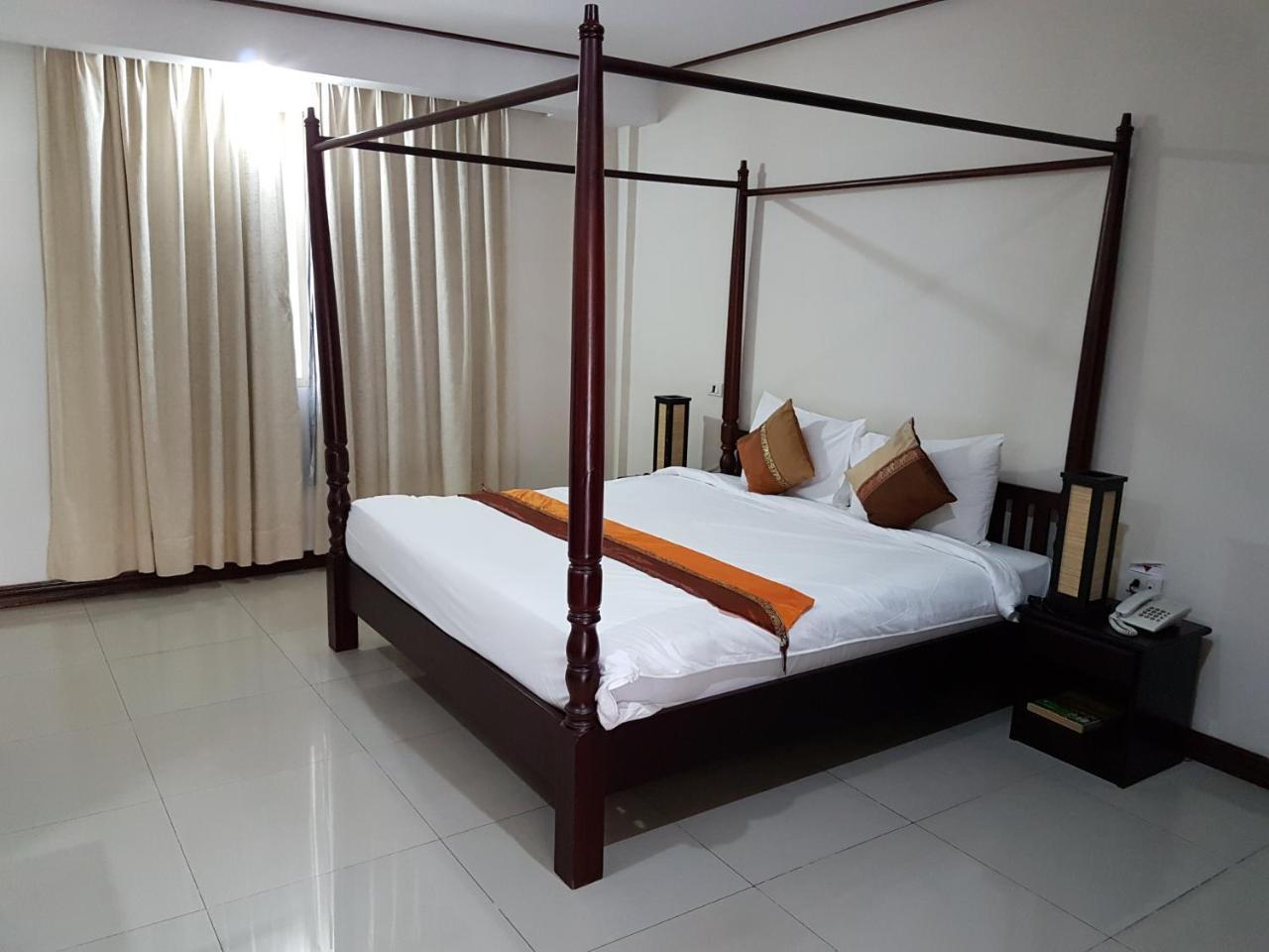 Av Hotel Vientiane Esterno foto